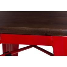 Hoker metalowy z drewnianym siedziskiem Paris Wood 75 czerwony/sosna orzech D2.Design do kuchni, restauracji i baru.
