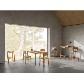 Stołek barowy drewniany Barlow H74cm dąb naturalny Actona