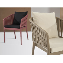 Krzesło z tworzywa z podłokietnikami Portofino taupe Siesta