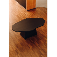 Stół dębowy nieregularny na jednej nodze Object110 160x90cm czarny NG Design