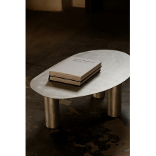 Stolik metalowy o organicznym kształcie Object115 96x57cm aluminium NG Design