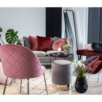 Różowe krzesło welurowe ze złotymi nogami Geneve House Nordic