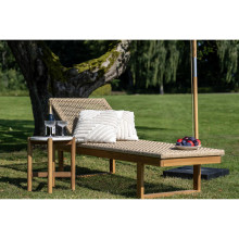 Leżak ogrodowy z drewna tekowego z plecionym siedziskiem Derby 190x65cm House Nordic