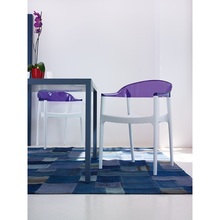 Stylowe Krzesło z podłokietnikami CARMEN białe/fioletowe przezroczyste Siesta do salonu, kuchni i restuaracji.