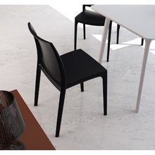 Stylowe Krzesło plastikowe MAYA czarne Siesta do stołu.