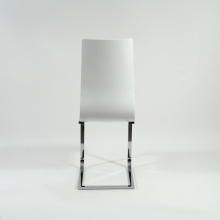 Krzesło nowoczesne z ekoskóry na płozie K104 białe Halmar do jadalni, kuchni i salonu.