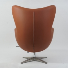 Designerski Fotel obrotowy Jajo EcoLeather jasno brązowy D2.Design do salonu i sypialni.