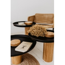 Stolik boczny drewniany z tacą Tyk 43 dębowo-czarny Nordifra do salonu i sypialni